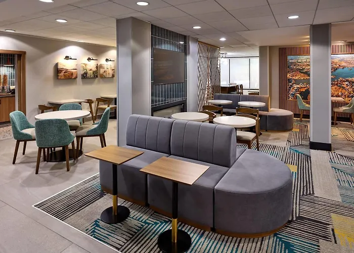 La Quinta By Wyndham Thousand Oaks-Newbury Park